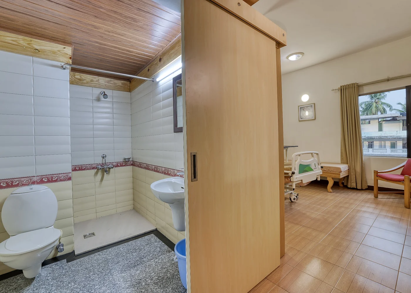 Transitional care room